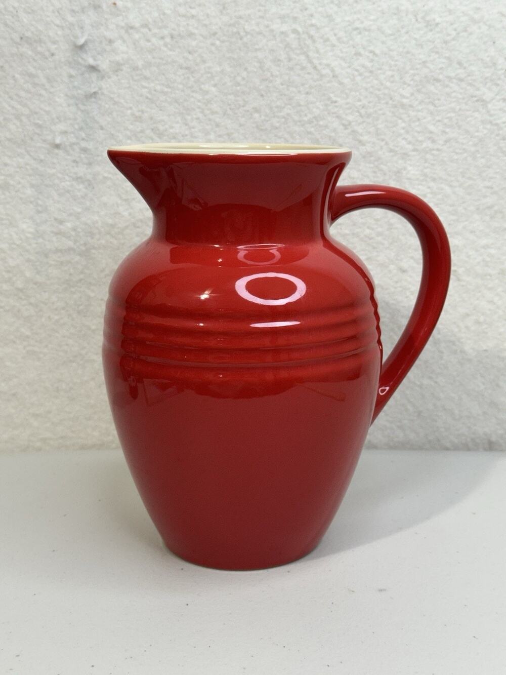 Le Creuset Cerise Cherry Red Stoneware Large Jug 2.25 Quart Pitcher 10-39